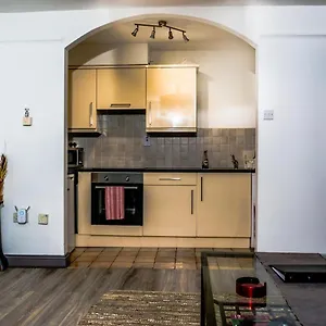  Apartment 1 Bedroom By Trinity Ireland